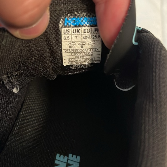 Hoka speedgoat 4 goretex womens size 8.5 running shoes - Picture 6 of 7